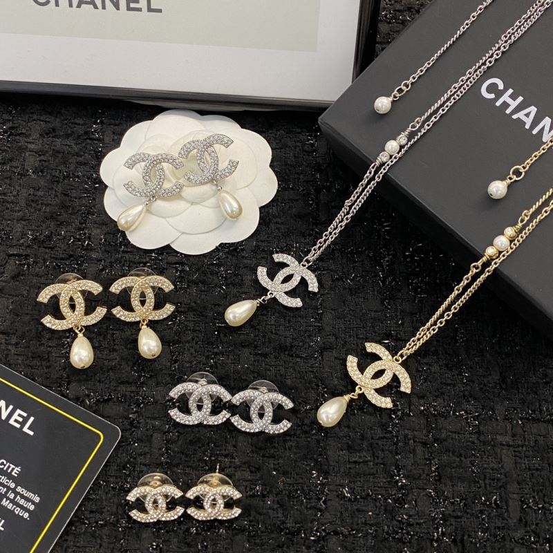 Chanel Necklaces